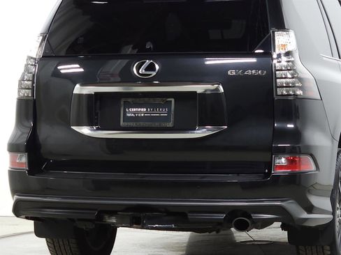 Used 2023 Lexus GX 460 Premium image 11