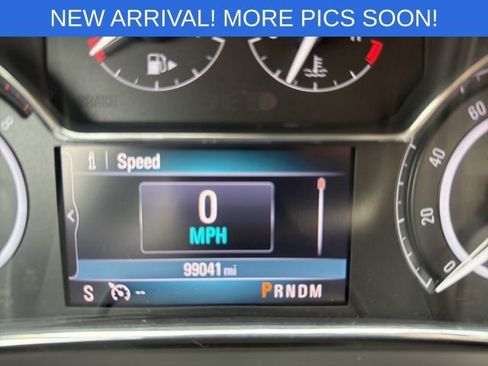 Used 2016 Buick Regal image 9