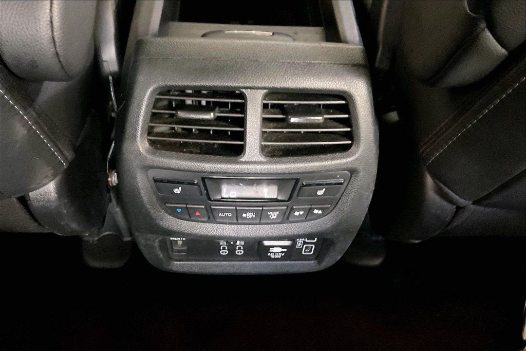 Used 2022 Honda Pilot Touring image 15
