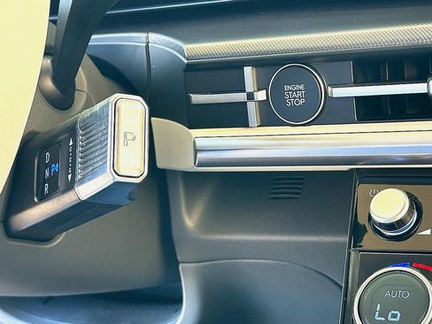 Used 2025 Hyundai Santa Fe SEL image 18