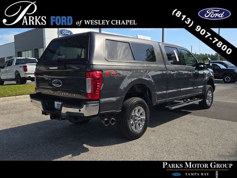 Used 2018 Ford F250 XLT w/ XLT Premium Package AWD/4WD image 4