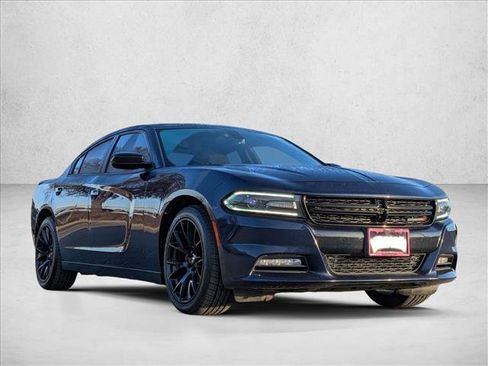 Used 2016 Dodge Charger SXT w/ Rallye Group image 3