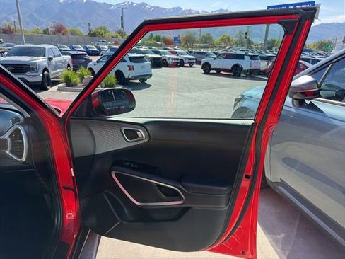 Certified 2023 Kia Soul LX FWD image 30