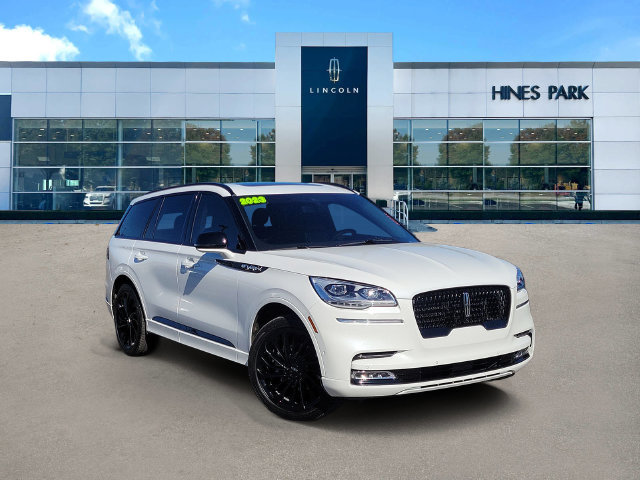 Used 2023 Lincoln Aviator Reserve w/ Equipment Group 201A AWD/4WD image 1