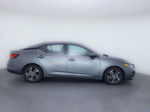 Used 2023 Nissan Sentra SV image 9