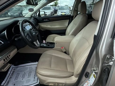 Used 2016 Subaru Outback 3.6R Limited AWD/4WD image 9