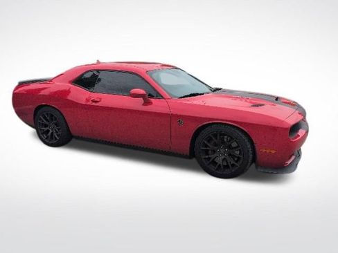 Used 2016 Dodge Challenger SRT Hellcat RWD image 10