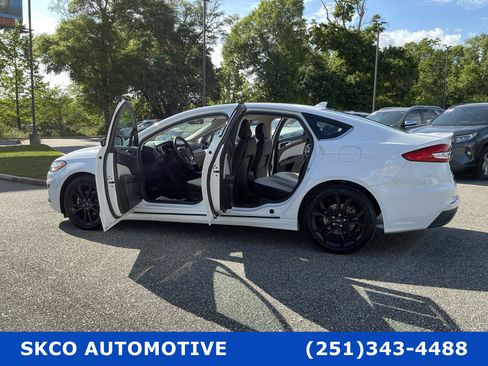 Used 2020 Ford Fusion SE w/ Equipment Group 151A image 31