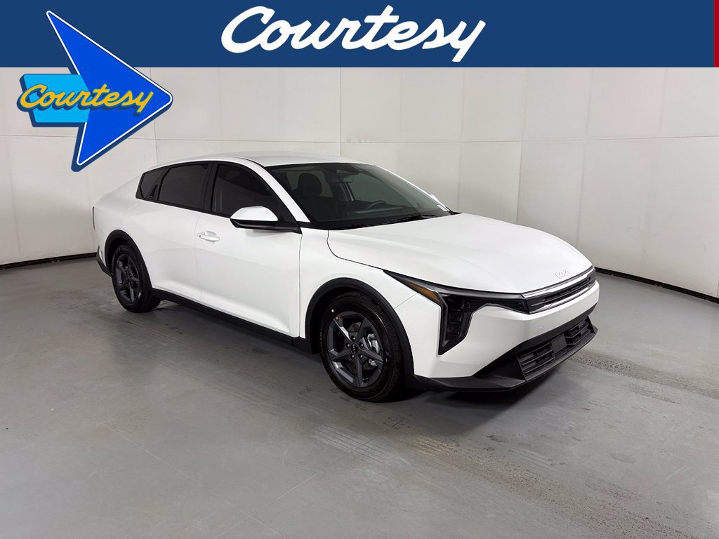 New 2026 Kia K4 FWD image 1