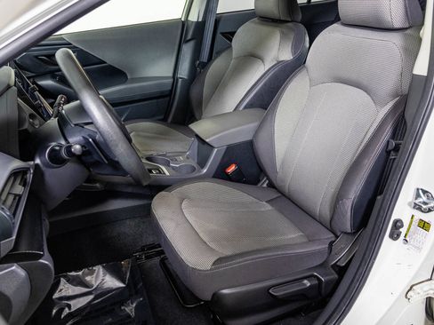 Used 2024 Subaru Crosstrek 2.0i Premium w/ Crosstrek Mirror Package AWD/4WD image 19