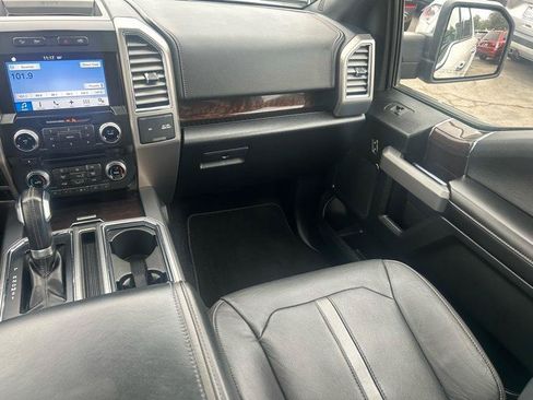 Used 2016 Ford F150 Platinum w/ Equipment Group 701A Luxury AWD/4WD image 13