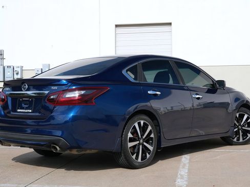 Used 2018 Nissan Altima 2.5 SR FWD image 3