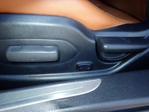 Used 2015 Hyundai Genesis 3.8 RWD image 10