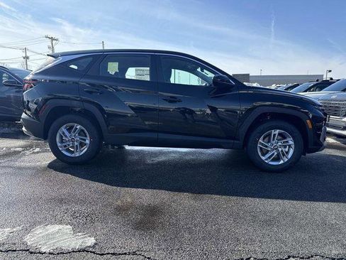 New 2026 Hyundai Tucson SE image 2