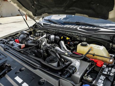 Used 2017 Ford F250 Platinum w/ Platinum Ultimate Package image 52