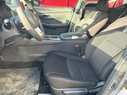 Used 2025 Nissan Sentra SV w/ Trunk Package FWD image 10