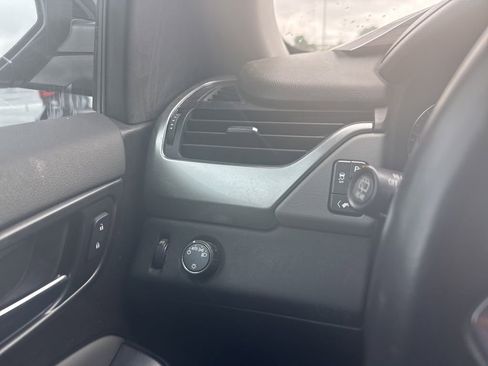Used 2020 Chevrolet Tahoe LT RWD image 18