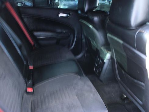 Used 2018 Dodge Charger R/T RWD image 13