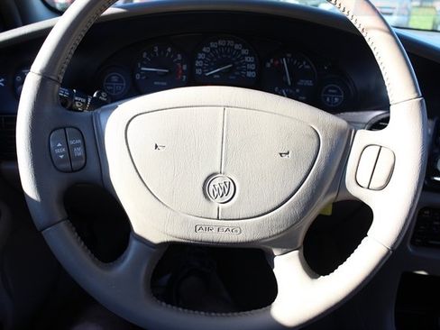 Used 2003 Buick Regal LS w/ LS Luxury Plus Package image 16