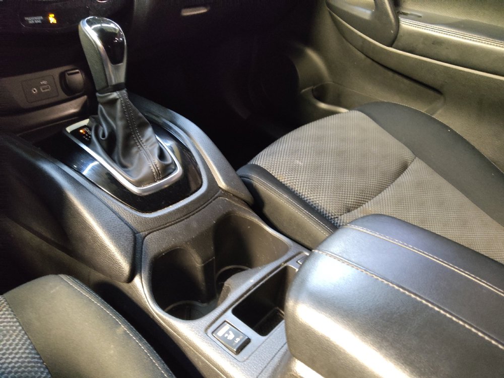 Used 2021 Nissan Rogue Sport SV FWD image 26