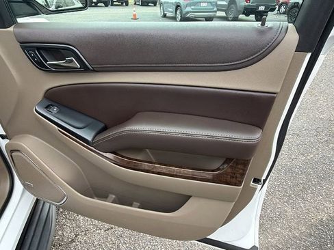 Used 2017 Chevrolet Tahoe LT w/ LT Signature Package image 16