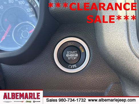 Used 2024 RAM 2500 Tradesman w/ Chrome Appearance Group image 22