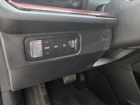 Used 2025 Chevrolet Traverse Z71 AWD/4WD image 17