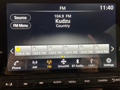Used 2025 Nissan Pathfinder SL FWD image 57