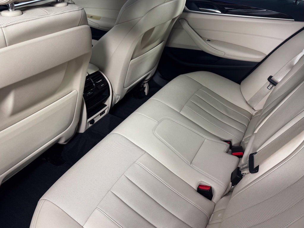 Used 2022 BMW 540i xDrive w/ Convenience Package AWD/4WD image 15