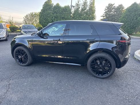 Used 2023 Land Rover Range Rover Evoque R-Dynamic SE AWD/4WD image 3