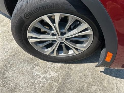 Used 2023 Buick Envision Preferred AWD/4WD image 4