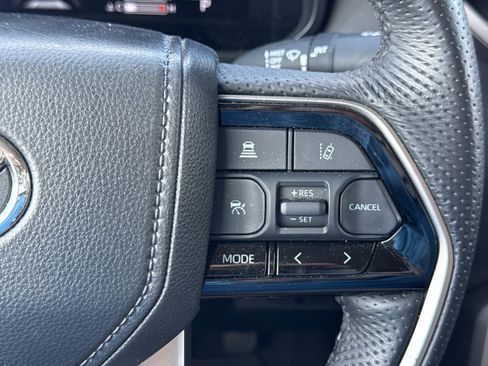 Used 2024 Toyota Tundra Limited image 23