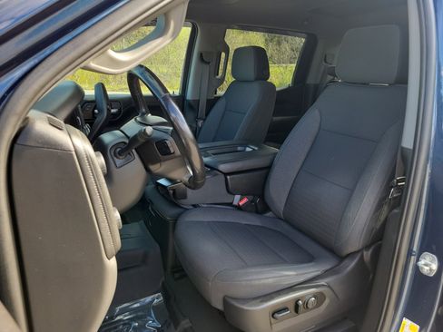 Used 2021 Chevrolet Silverado 1500 LT AWD/4WD image 14
