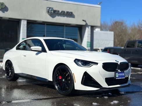 Used 2024 BMW 230i xDrive Coupe w/ Premium Package image 7