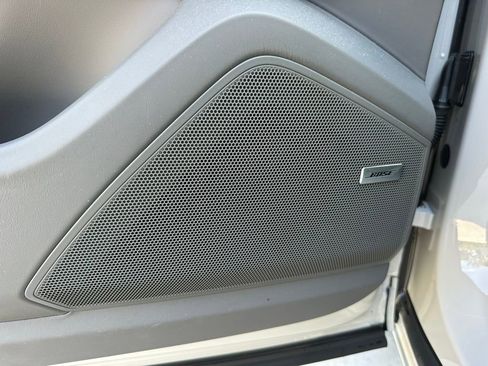 Certified 2023 Porsche Cayenne Turbo AWD/4WD image 16