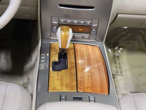 Used 2005 Cadillac XLR RWD image 55