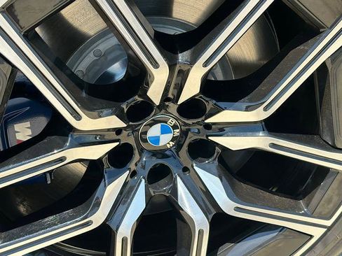 Used 2023 BMW 760i xDrive AWD/4WD image 33