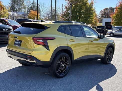 New 2025 Chevrolet Trax ACTIV w/ Driver Confidence Package image 9