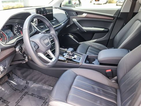 Used 2023 Audi Q5 2.0T Premium w/ Convenience Package AWD/4WD image 19