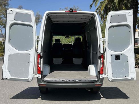 Used 2022 Mercedes-Benz Sprinter 1500 image 54