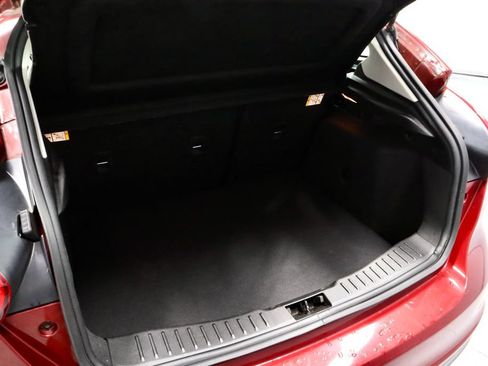 Used 2017 Ford Focus SE w/ Cold Weather Package FWD image 13