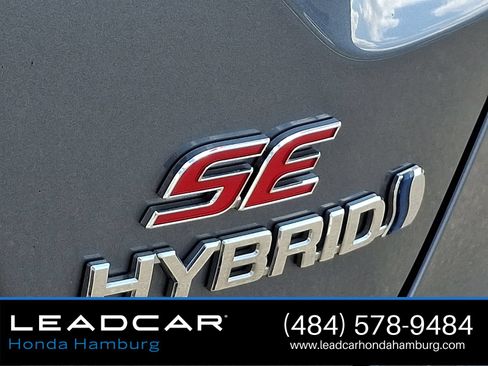 Used 2024 Toyota Corolla SE AWD/4WD image 31