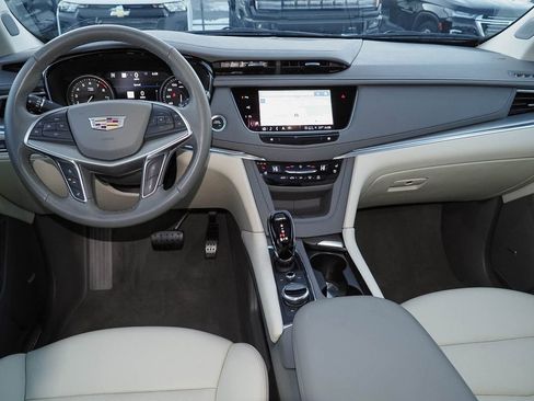 Used 2023 Cadillac XT5 Premium Luxury w/ Technology Package image 12