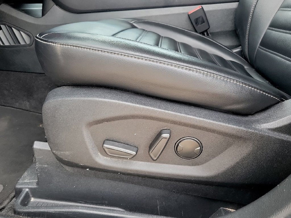 Used 2024 Ford Edge SEL AWD/4WD image 14