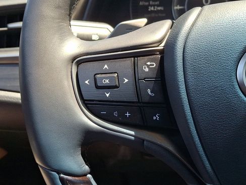Used 2021 Lexus ES 350 w/ Premium Package FWD image 21