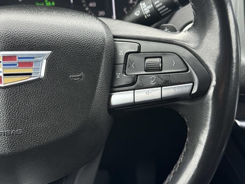 Used 2023 Cadillac XT4 Premium Luxury image 13