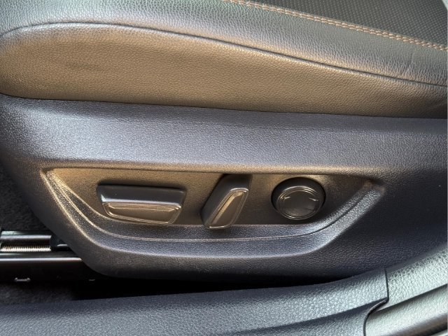 Used 2025 Toyota Camry XLE FWD image 14