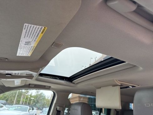 Used 2018 GMC Yukon XL Denali w/ Denali Ultimate Package image 12