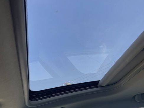 Used 2014 Chevrolet Impala LT w/ LT Sunroof Package image 12