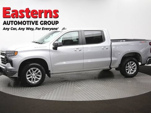 Used 2022 Chevrolet Silverado 1500 LT AWD/4WD image 60